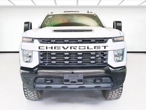 Summit White 2023 Chevrolet Silverado 2500 Custom