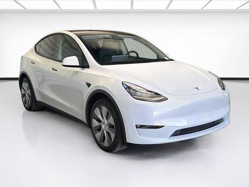 2022 Tesla Model Y Long Range Dual Motor All-Wheel Drive