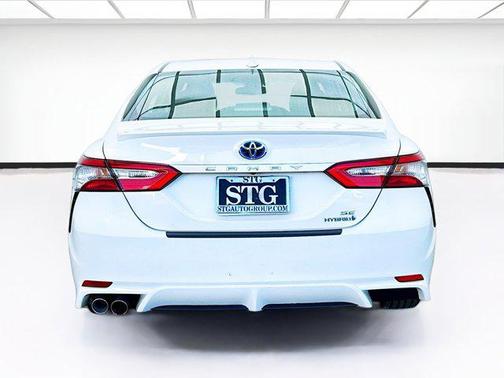 2019 Toyota Camry Hybrid SE