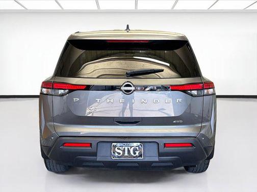 2024 Nissan Pathfinder S 4WD
