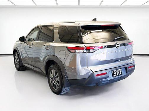 2024 Nissan Pathfinder S 4WD