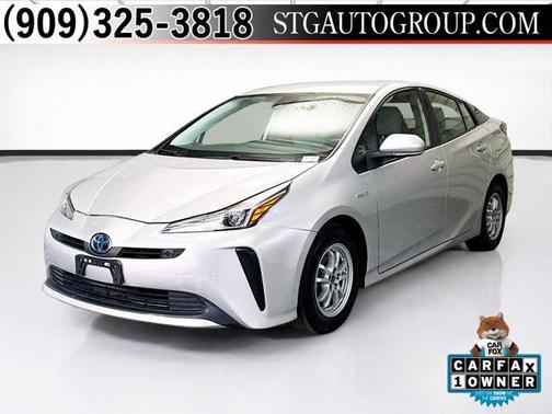 2022 Toyota Prius LE