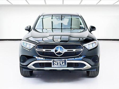 Black 2025 Mercedes-Benz GLC 350e Base