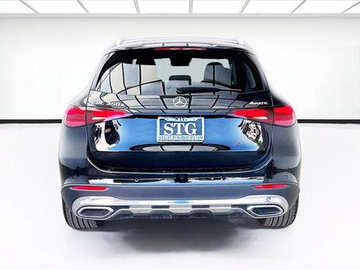 Black 2025 Mercedes-Benz GLC 350e Base