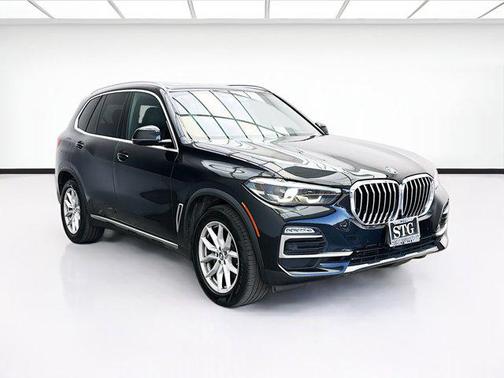 Black Sapphire Metallic 2020 BMW X5 sDrive40i