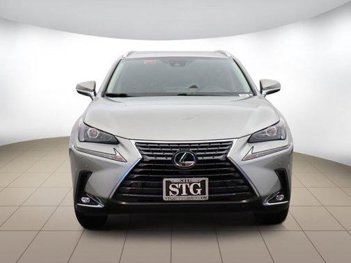 Photo 3 of 27 of 2020 Lexus NX 300 Base