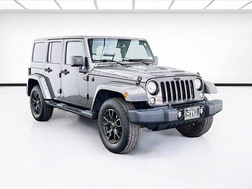 Granite Crystal Metallic Clearcoat 2017 Jeep Wrangler Unlimited Sahara