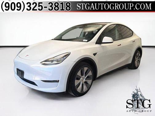 Pearl White Multi-Coat 2022 Tesla Model Y Long Range Dual Motor All-Wheel Drive