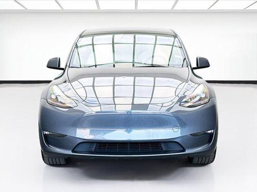 Midnight Silver Metallic 2023 Tesla Model Y Long Range Dual Motor All-Wheel Drive