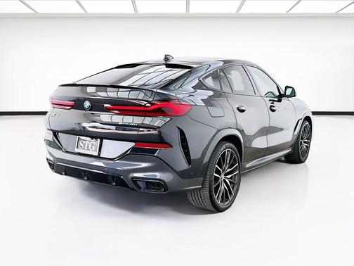 Black Sapphire Metallic 2020 BMW X6 sDrive40i