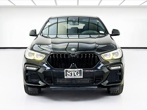 Black Sapphire Metallic 2020 BMW X6 sDrive40i