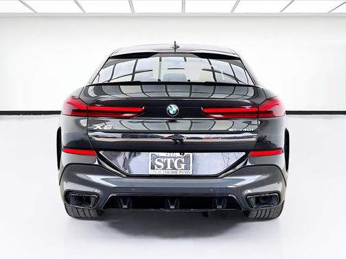 Black Sapphire Metallic 2020 BMW X6 sDrive40i