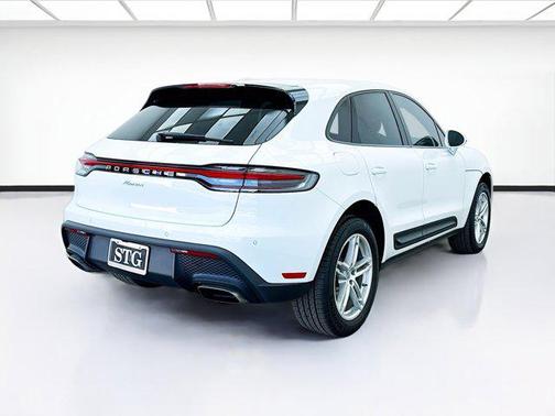 2023 Porsche Macan Base