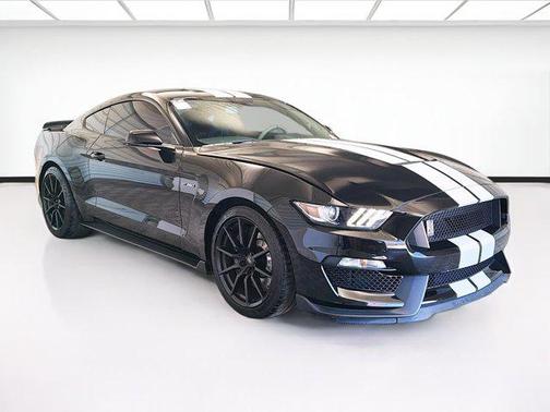 2017 Ford Shelby GT350 Base