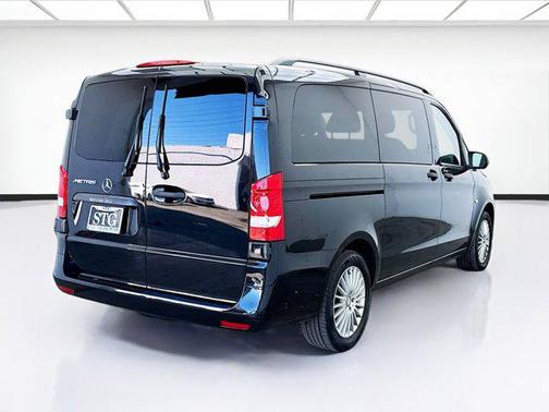 2017 Mercedes-Benz Metris Base