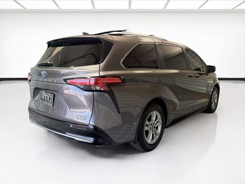 Predawn Gray Mica 2024 Toyota Sienna Limited