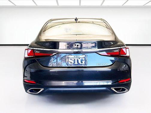 2022 Lexus ES 350 Base