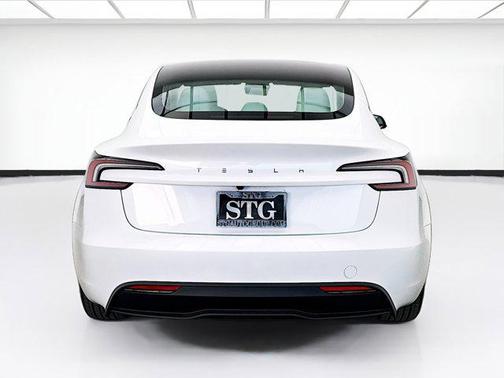 Pearl White Multi-Coat 2025 Tesla Model 3 Long Range