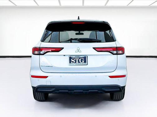 2022 Mitsubishi Outlander ES 2.5 2WD