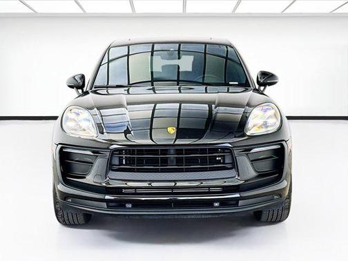Black 2022 Porsche Macan Macan