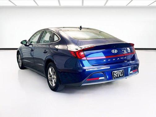 2022 Hyundai SONATA SE