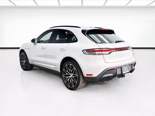 Chalk 2023 Porsche Macan Macan