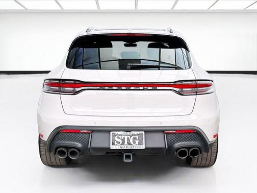 Chalk 2023 Porsche Macan Macan