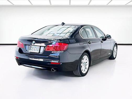 Black Sapphire Metallic 2016 BMW 535 535i