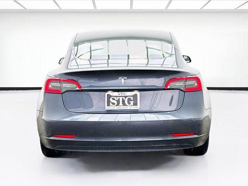 2020 Tesla Model 3 Standard Range