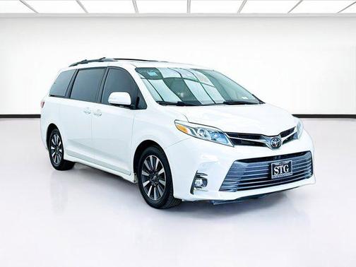 2019 Toyota Sienna Limited Premium