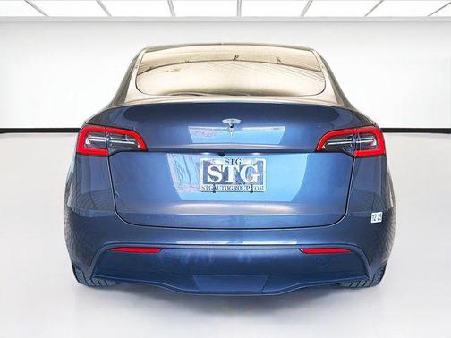 2023 Tesla Model Y RWD