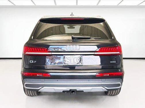 2021 Audi Q7 55 Premium