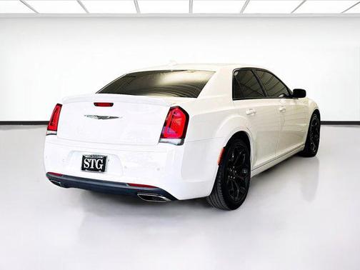 2019 Chrysler 300 S