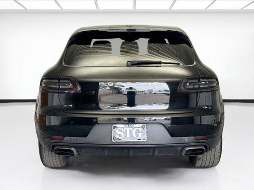 2018 Porsche Macan Base