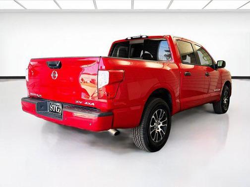 2022 Nissan Titan SV