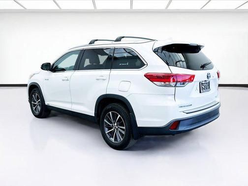 2019 Toyota Highlander Hybrid XLE