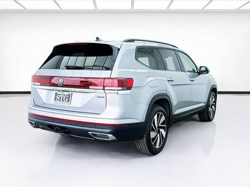 2024 Volkswagen Atlas 2.0T SE w/Technology 4MOTION