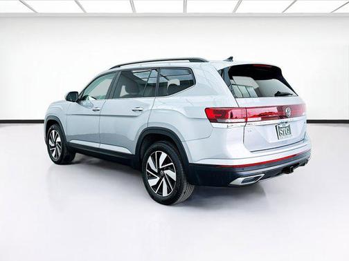 2024 Volkswagen Atlas 2.0T SE w/Technology 4MOTION