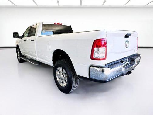 2024 RAM 2500 Big Horn Crew Cab 4x4 8' Box