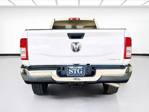 2024 RAM 2500 Big Horn Crew Cab 4x4 8' Box