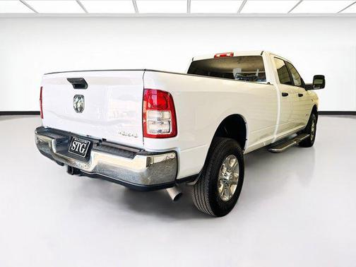 2024 RAM 2500 Big Horn Crew Cab 4x4 8' Box