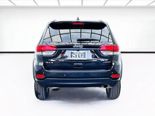 2020 Jeep Grand Cherokee Laredo