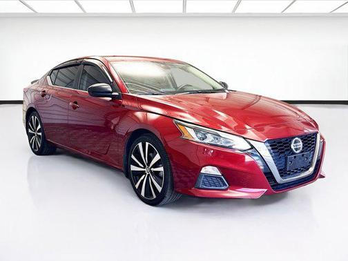 2020 Nissan Altima SR FWD