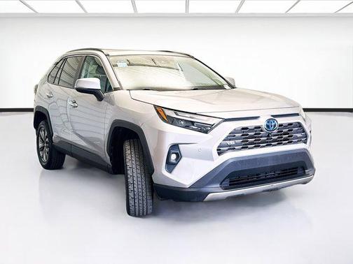 2022 Toyota RAV4 Hybrid SE