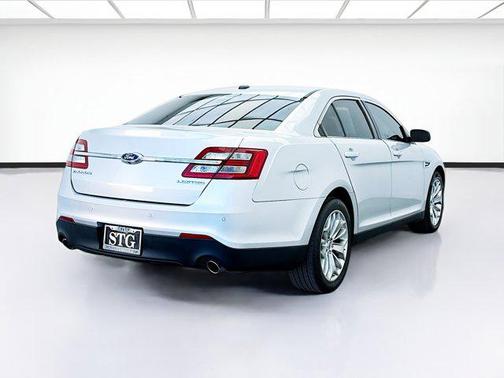 2019 Ford Taurus Limited