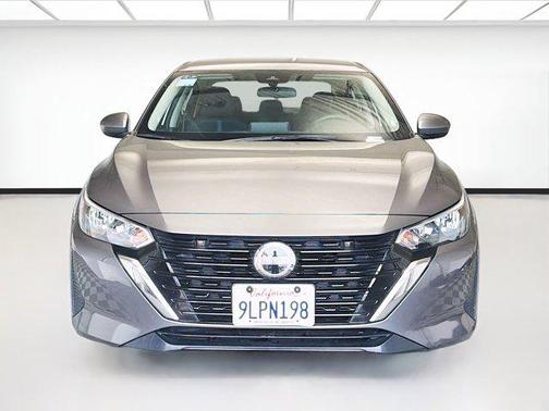 Gun Metallic 2024 Nissan Sentra SV