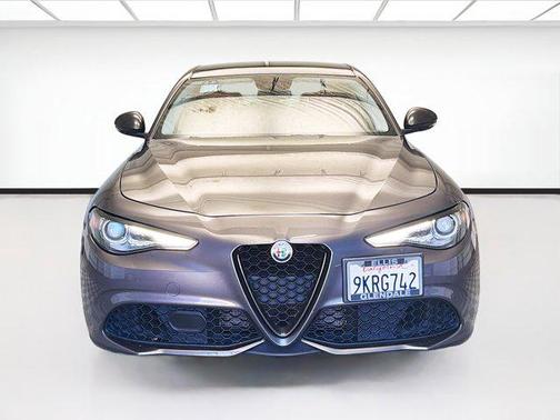 2018 Alfa Romeo Giulia Base