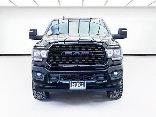 2023 RAM 2500 Big Horn Crew Cab 4x4 6'4' Box