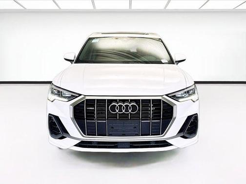 2023 Audi Q3 Premium 45 TFSI S line quattro Tiptronic