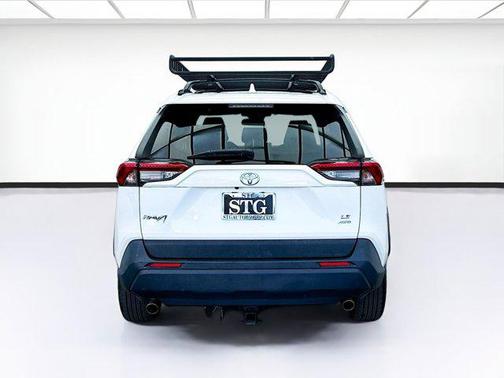 2019 Toyota RAV4 LE